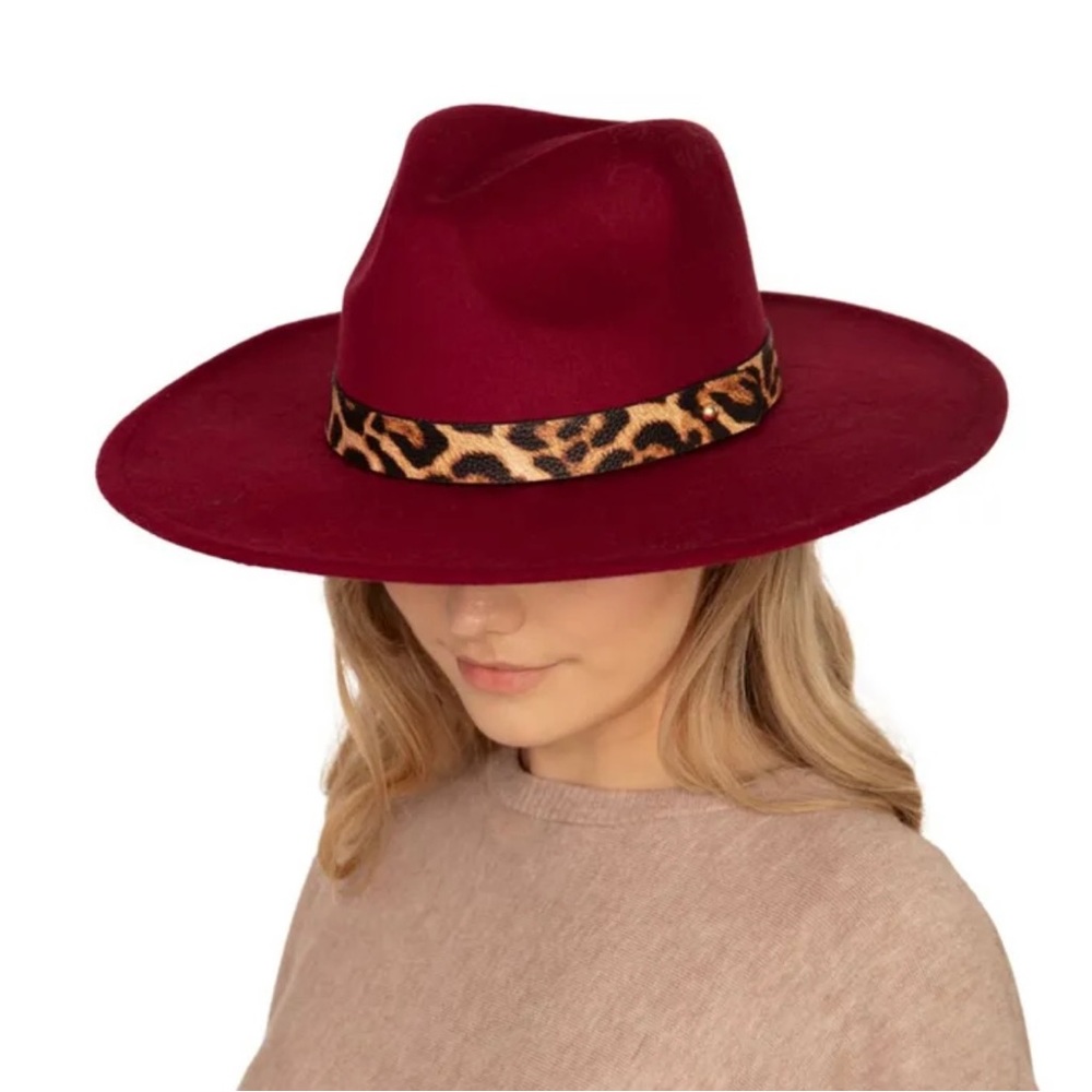 🛍🆕BURGUNDY LEOPARD BAND PANAMA FEDORA HAT